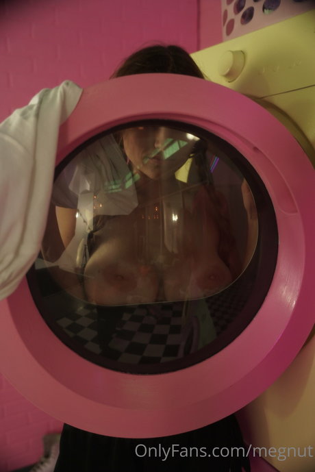 Megan Guthrie_ top star photos