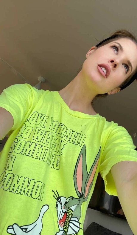 Amanda Cerny étoile xxx galerie