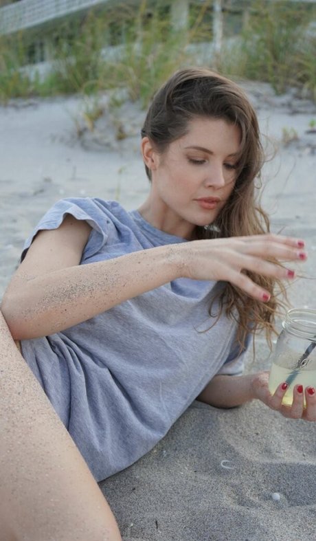 Amanda Cerny star du porno belle image