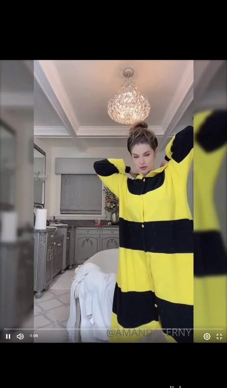 Amanda Cerny estrella porno adulto fotos