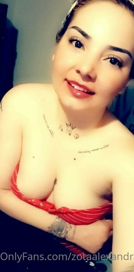 zotaalexandra estrella porno hermosa galería