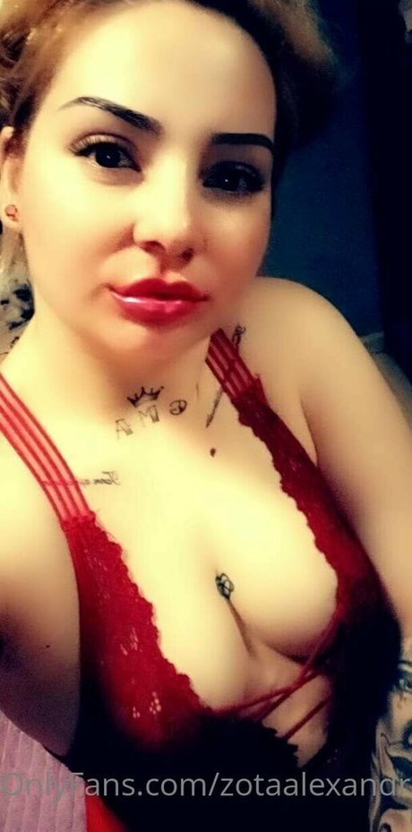 zotaalexandra actriz sexual recopilación