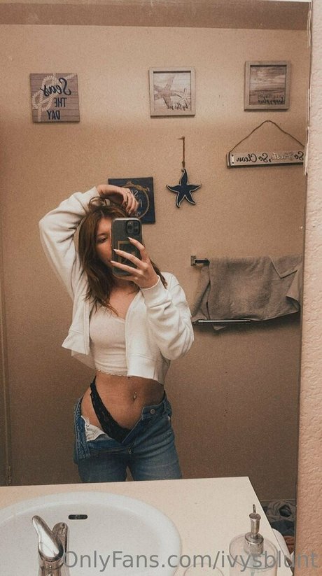 Ivysblunt star du porno en haute qualité des photos