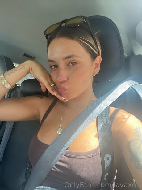 Lavagrll Lavaxgrll star du porno gratuit photo