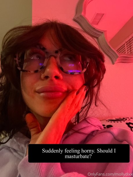 Molly Dixx xxx étoile galerie