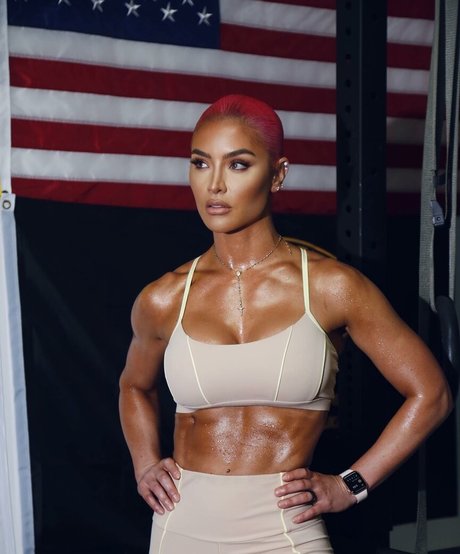 Natalie Eva Marie star du sexe img