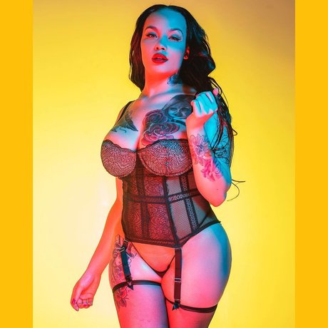 Sara Gold Iamsaragold actrice adulte photo