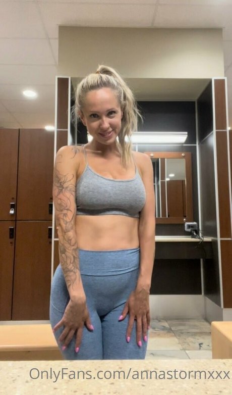 annastormxxx estrella porno adulto galería