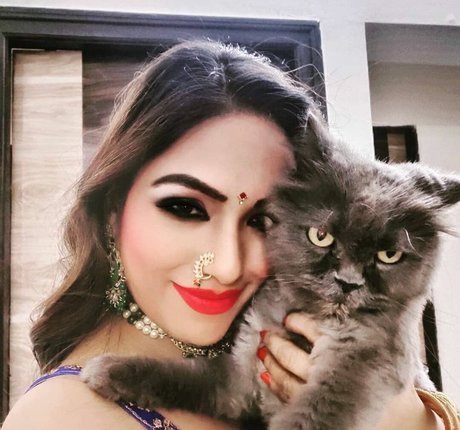 Zoya Rathore modelo agradable foto