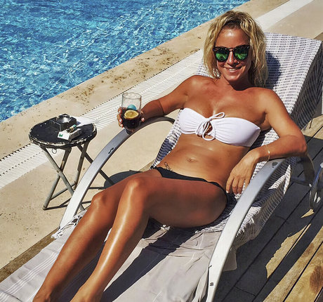 Zumrut Nural Dorman modelo bonita galería