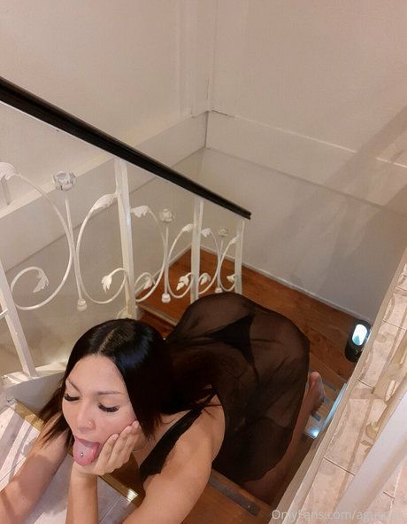 Agustina Cubas modelo erótico fotos