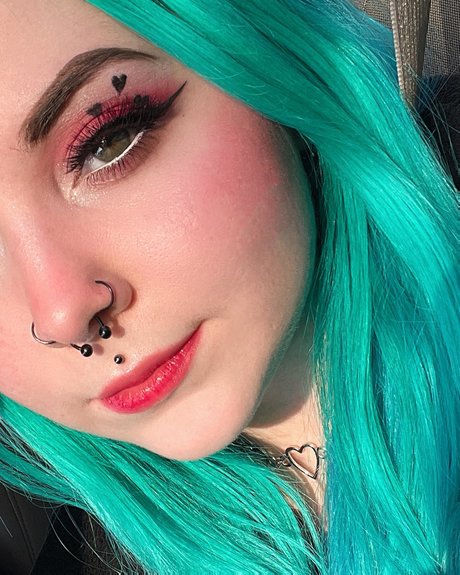 Misty Ide Bloodlustelf modèle hd photos