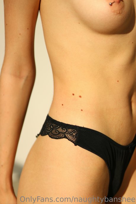 Naughtybanshee estrella adulta imágenes