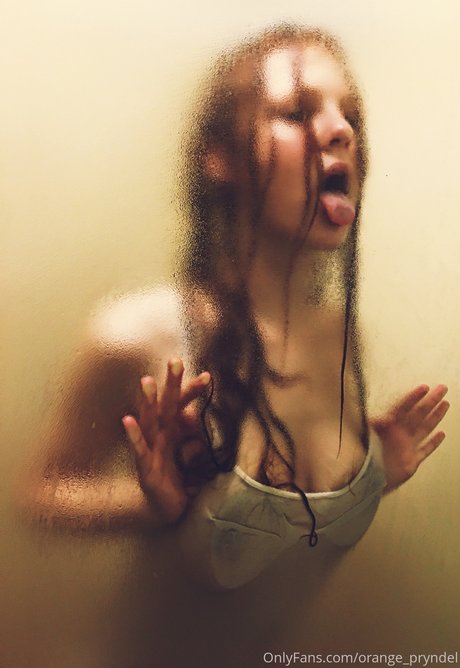 Sonia Red Fox_ model erotic pictures