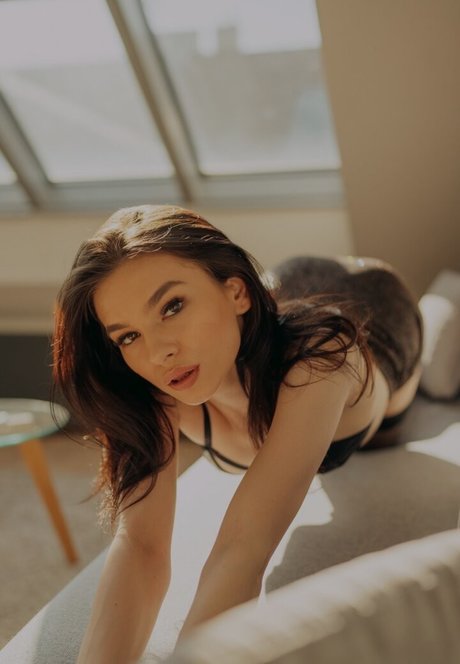 Valentyna buen modelo archivo