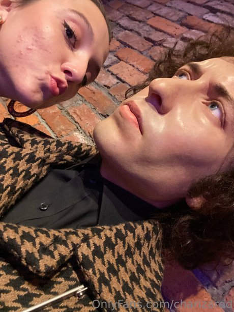 Charizard estrella porno hermosa archivo