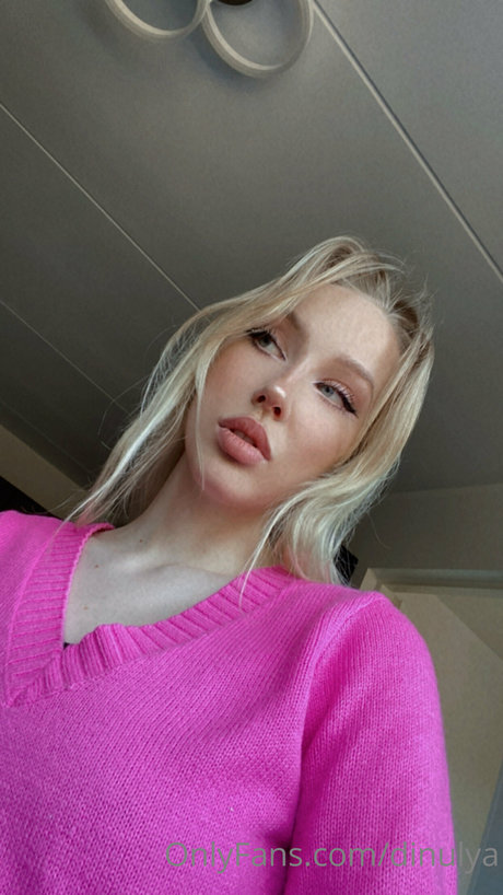 Dinulya estrella porno exclusiva fotos