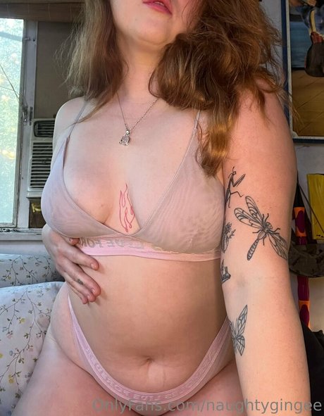 Naughtygingee estrella erótica imagen