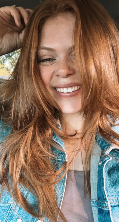 Naughtygingee étoile adulte galerie