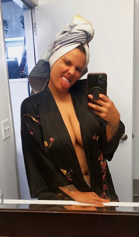 Zombiunicorn pornstar sexy pic