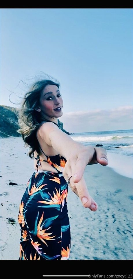 Zoeyt123 actriz de alta calidad galería