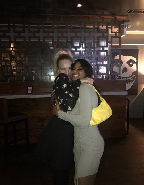 lencería negra onlyfans mejor caliente galería