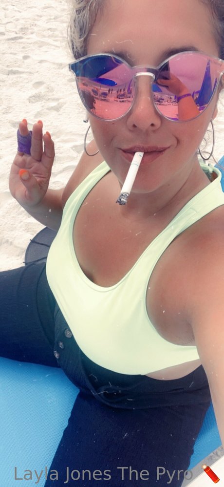 Layla Jones haut de star du porno collection