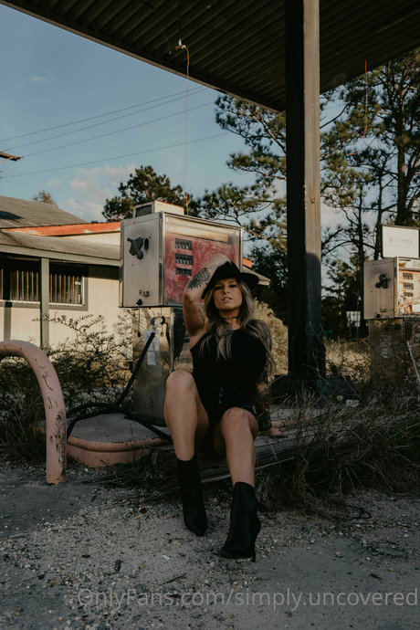 Simplyuncovered Jessie P estrella porno hermosa galerías