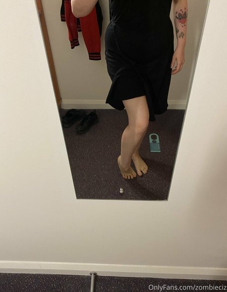 zombieciz nus étoiles galeries