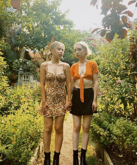 Zoe Lister Jones sexo modelo recopilación