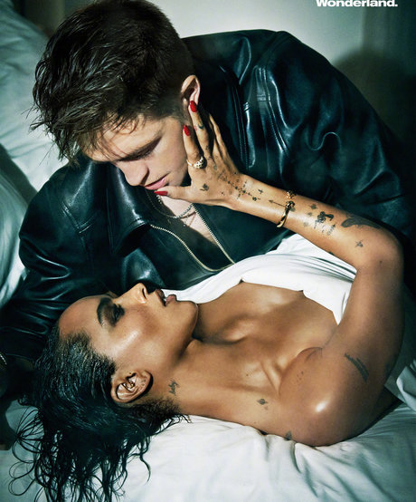 Zoe Kravitz star du porno nue collection