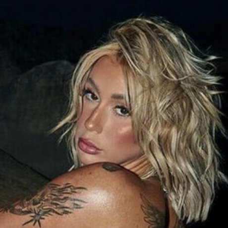 Zoe Consagra nudes model pics