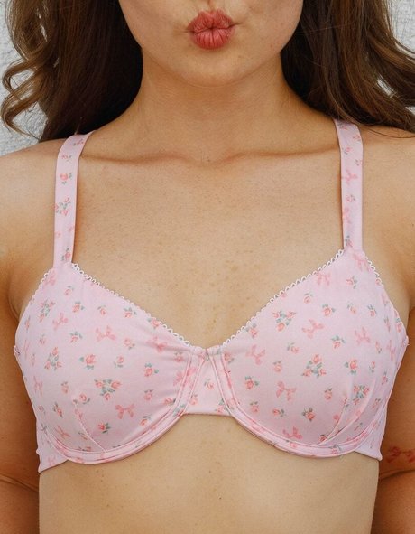 Zoe Colletti modelo agradable fotos