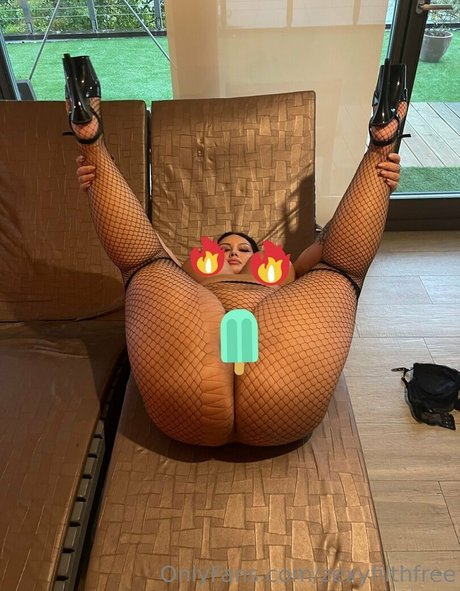 zexyfilthfree modèle nu des photos