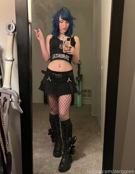 zerggiee pretty pornstar pictures