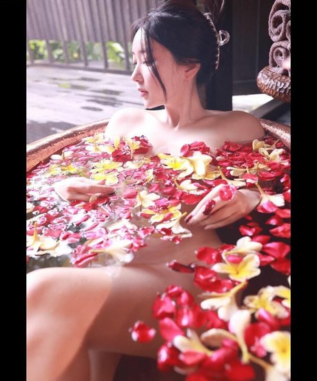 Zenny estrella porno bonita imágenes