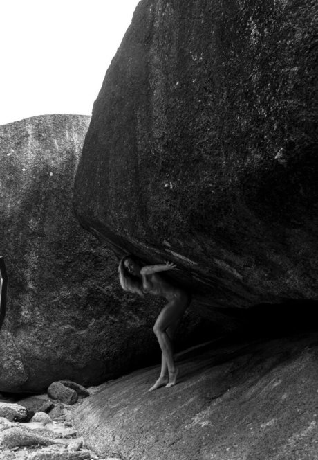 Aline Hirth modèle porno image