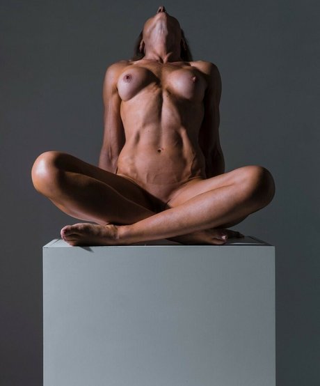 Aline Hirth estrella exclusiva imagen