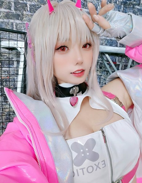 Messie Huang modèle érotique img