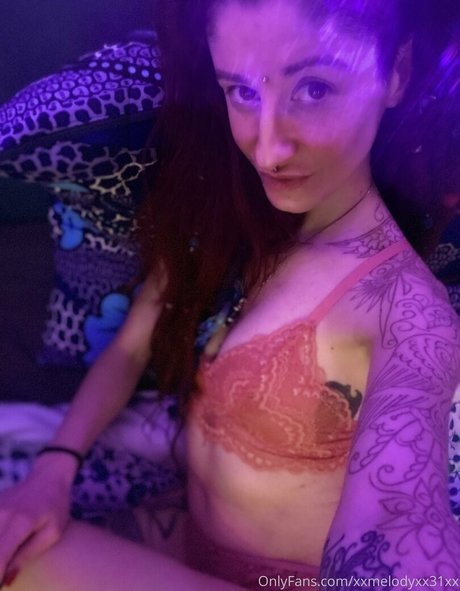 xxmelodyxx31xx étoile adulte photos
