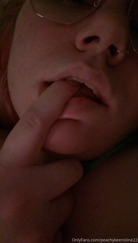 peachykeenstine22 nus étoiles galerie