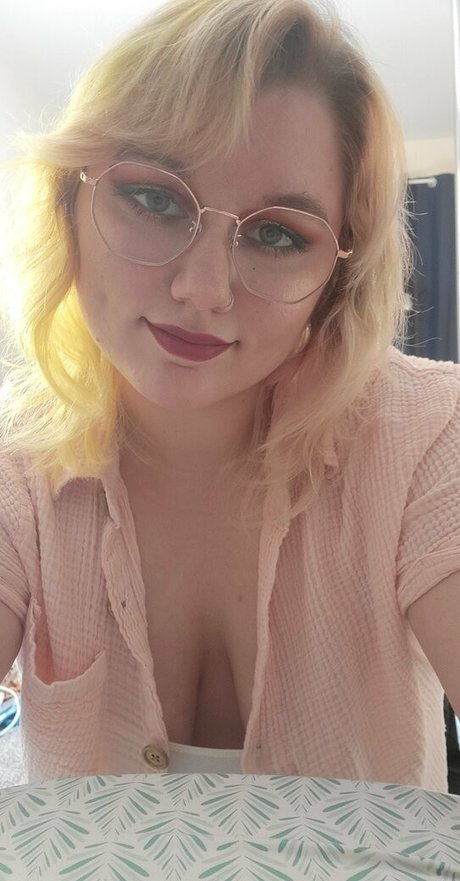 peachykeenstine22 actriz de alta definición imagen