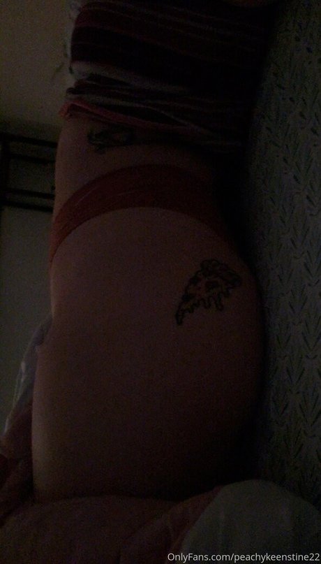 peachykeenstine22 actrice galeries