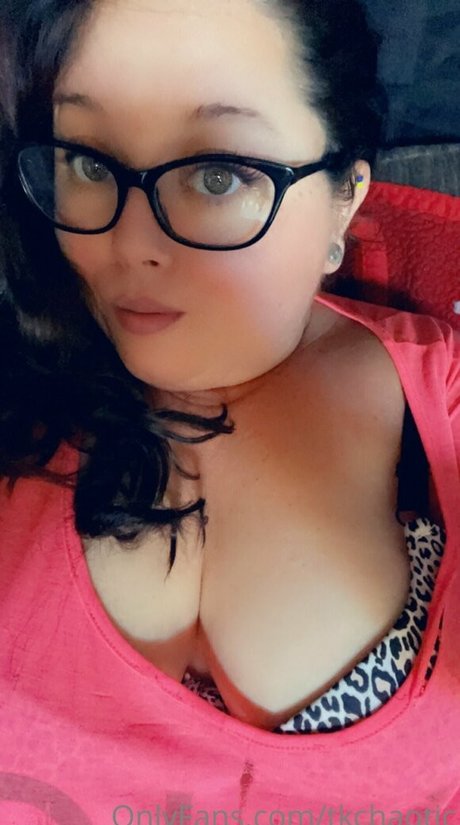 tkchaotic hermosa actriz imagen