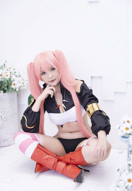 Hana Bunny haut modèle images