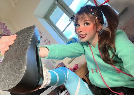 Belle Delphine sexy pornstar photos