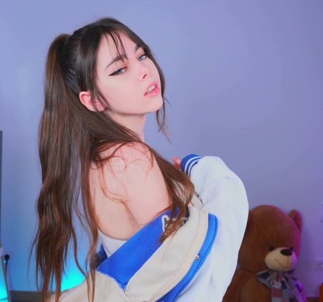 IJenz star du porno gratuite galeries