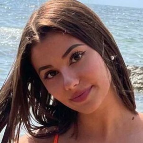 LouMrcsl modèle artistique collection