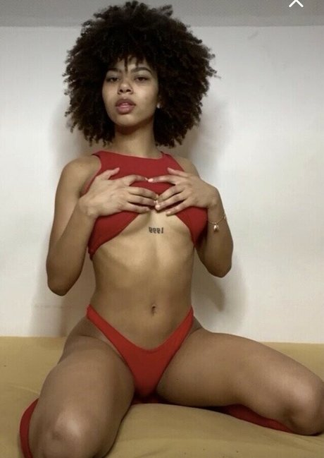afroshawty modèle sympa des photos