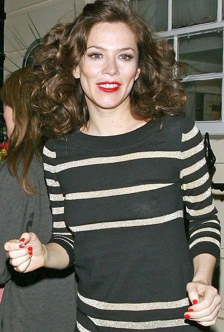 Anna Friel estrella atractiva fotos